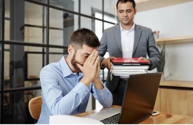 why-employees-are-quietly-disengaging-and-what-hr-might-be-missing why-employees-are-quietly-disengaging-and-what-hr-might-be-missing