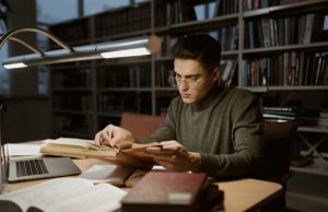Choosing the Right University and Course for Your Study Abroad Degree choosing-the-right-university-and-course-for-your-study-abroad-degree