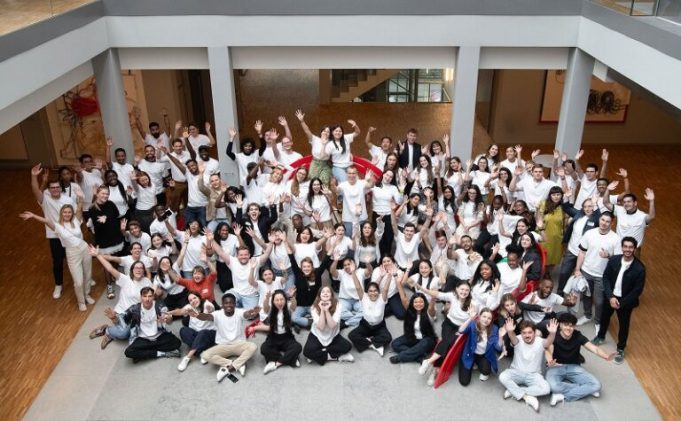 bevisioneers:-the-mercedes-benz-fellowship-2027/2028