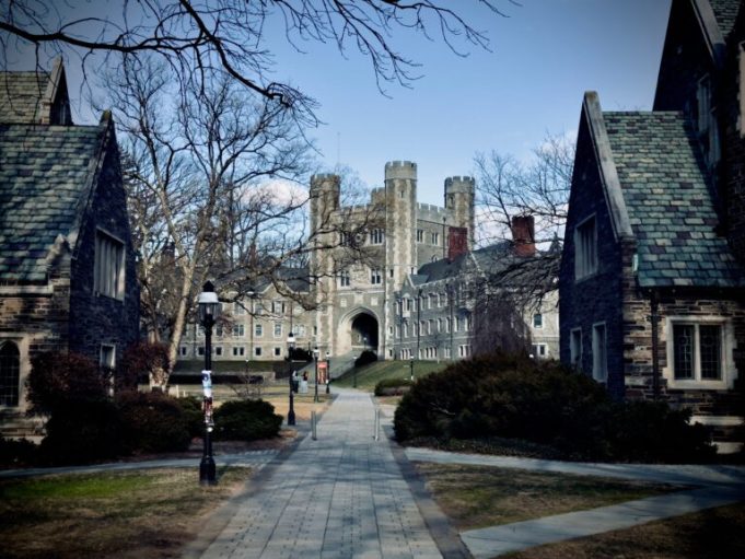 applying-to-canadian-universities?-5-essential-tips-to-improve-your-chances