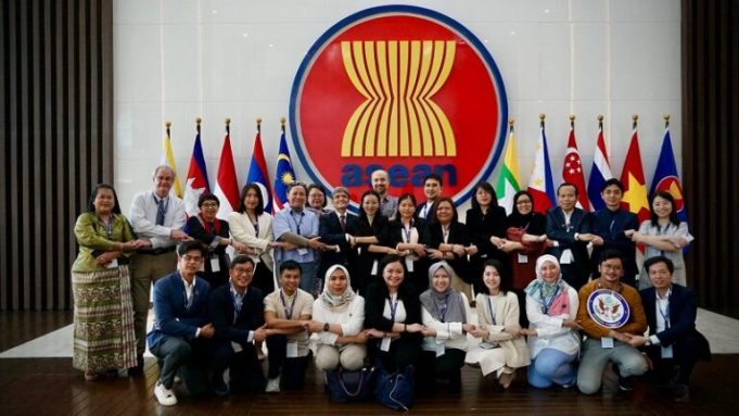 fulbright-us.-asean-visiting-scholar-program-2027-(fully-funded) fulbright-us.-asean-visiting-scholar-program-2027-(fully-funded)