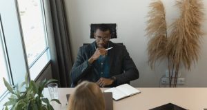 The Interview Went Well. Why Is Your Old Boss Still Part of the Decision? the-interview-went-well.-why-is-your-old-boss-still-part-of-the-decision?