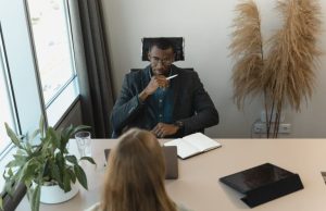 The Interview Went Well. Why Is Your Old Boss Still Part of the Decision? the-interview-went-well.-why-is-your-old-boss-still-part-of-the-decision?